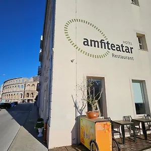 Amfiteatar 3*, Pula Kroatien