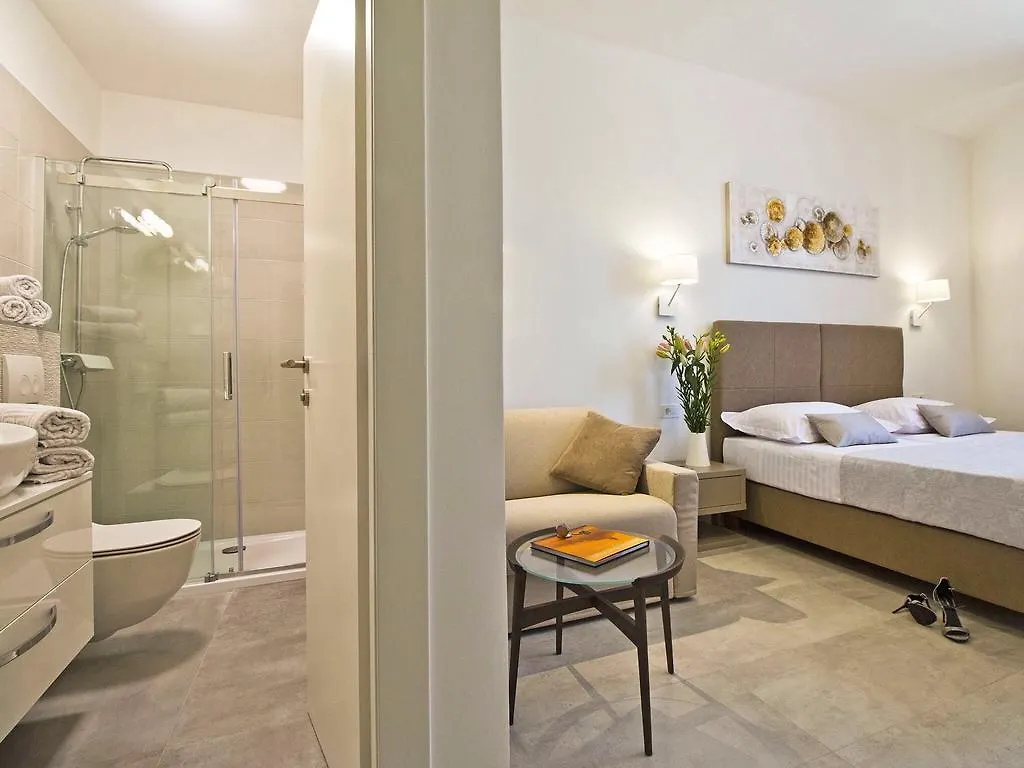Luxury Rooms Pino Split